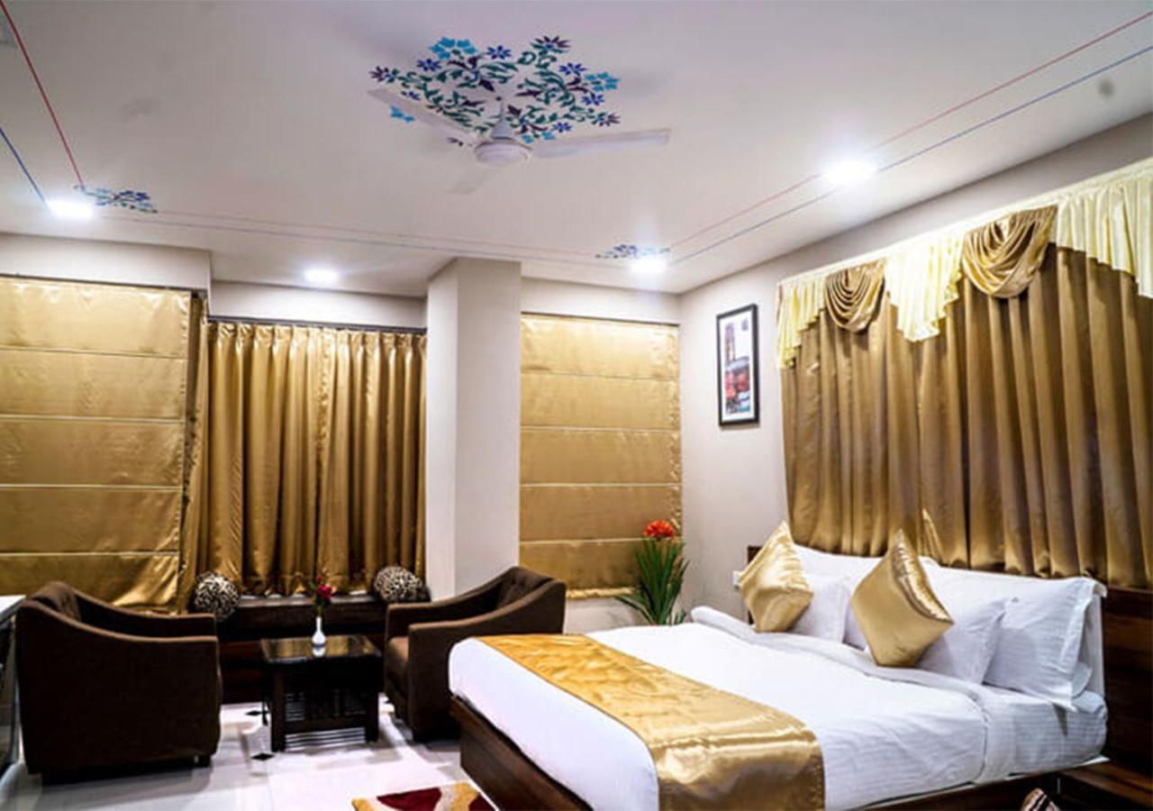Hotel Kingfisher Udaipur Eksteriør billede